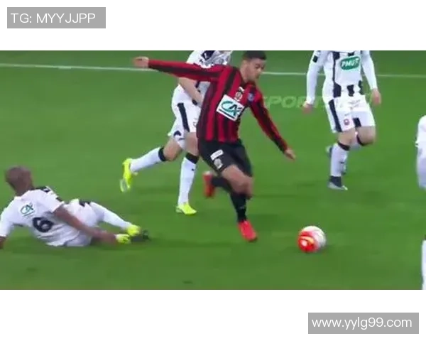 足球明星精彩过人瞬间与进球瞬间的完美结合图片欣赏