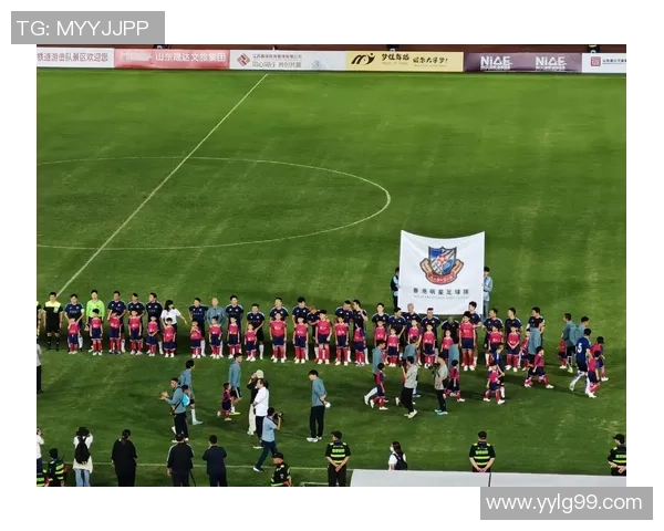 足球明星背后的粉丝明星阵容揭秘他们的支持与热爱 足球明星背后的粉丝明星阵容揭秘他们的支持与热爱