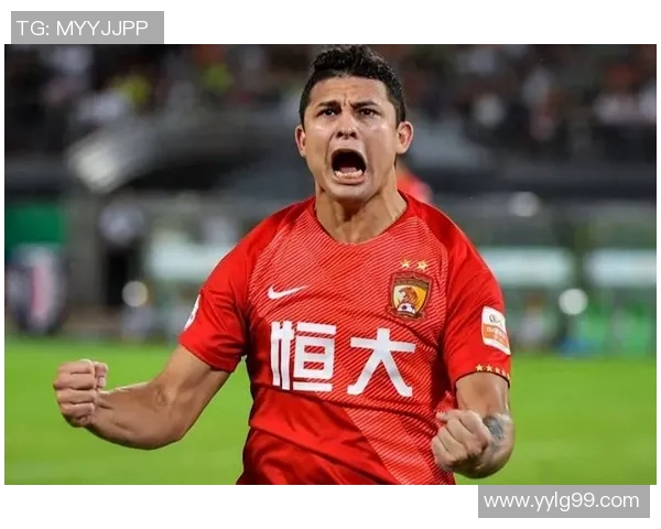 足球明星手腕绑带视频引发热议球迷纷纷猜测其背后含义与影响